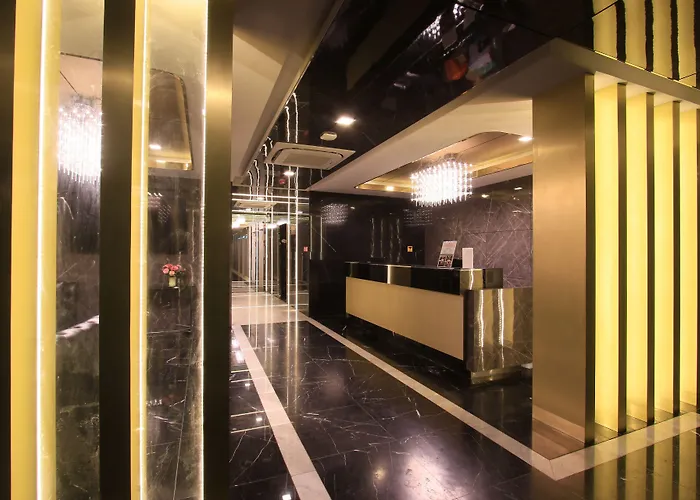 Pratunam Atrium