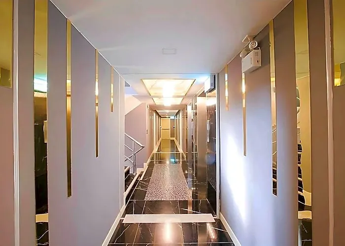 Pratunam Atrium Hotel Bangkok