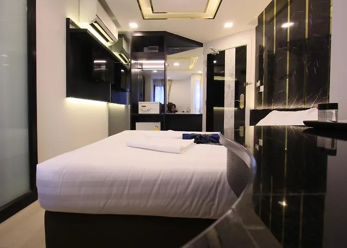Pratunam Atrium Hotel Bangkok